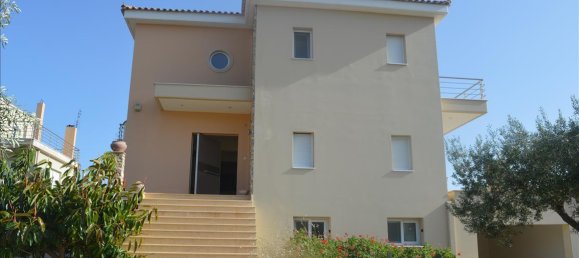 4 Schlafzimmer Property in Loutraki, Greece, Nr. 6705 17