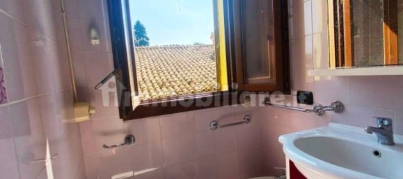 Apartamento de 2 dormitorios en Castelvetro di Modena, Italy No. 374786 26