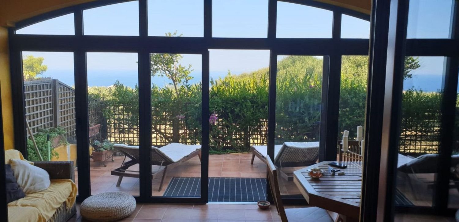 5غرفة منزل ذو طابقين في Trinità d'Agultu e Vignola, Italy رقم 212359