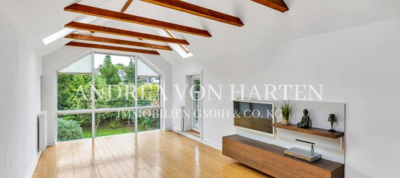 Здание с 8 комнатами в Вандсбек, Германия № 321384 16