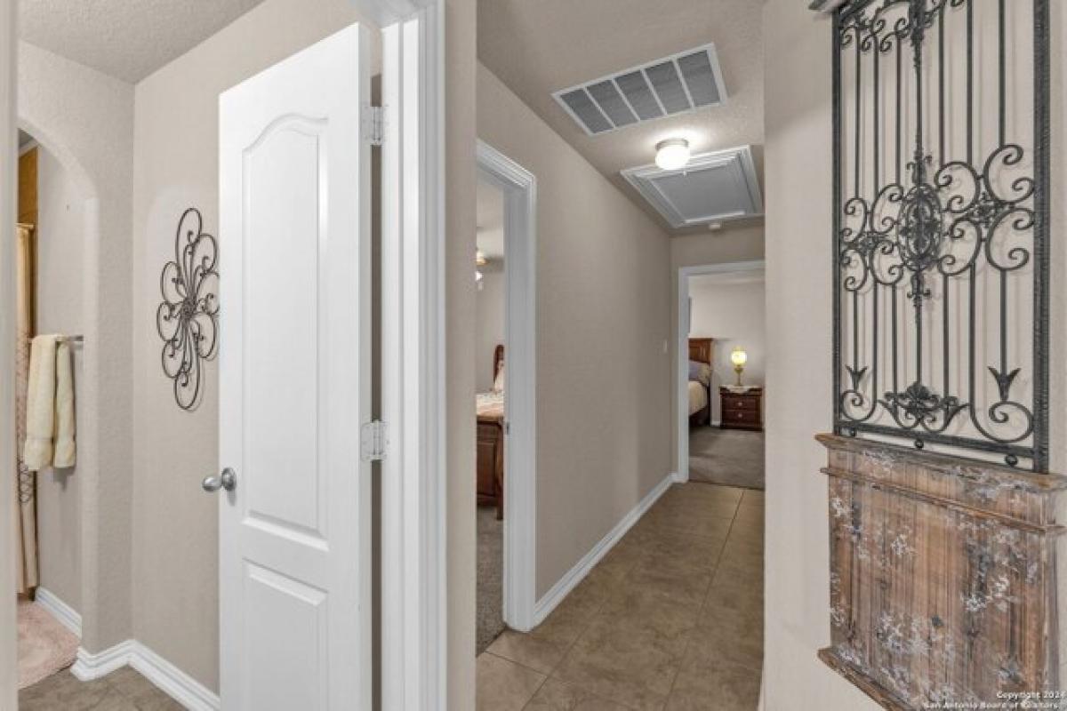 Дом с 3 спальнями в Converse, США № 388267