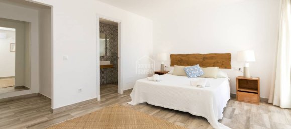 5 bedrooms Villa in San Jaime Mediterraneo, Spain No. 9737 10
