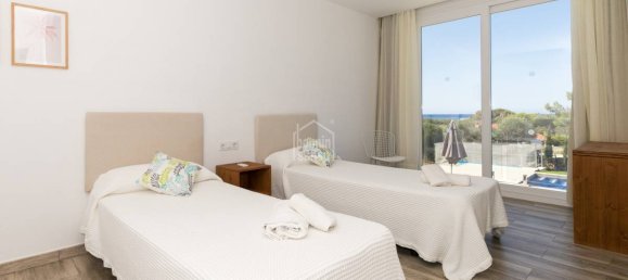 5 bedrooms Villa in San Jaime Mediterraneo, Spain No. 9737 2