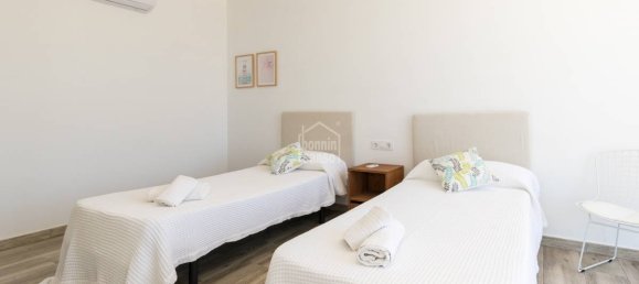 5 bedrooms Villa in San Jaime Mediterraneo, Spain No. 9737 3