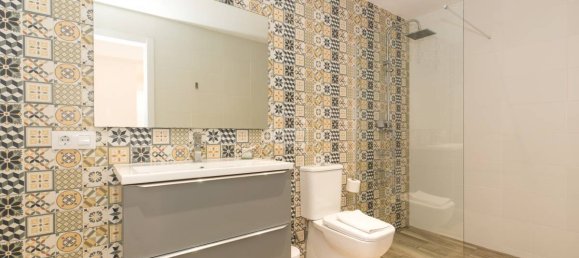 5 bedrooms Villa in San Jaime Mediterraneo, Spain No. 9737 11