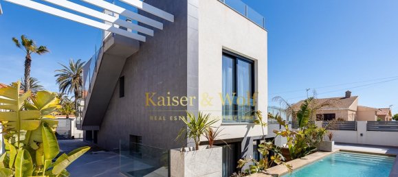 Дом с 4 спальнями в Торревьеха, Испания № 129253 65