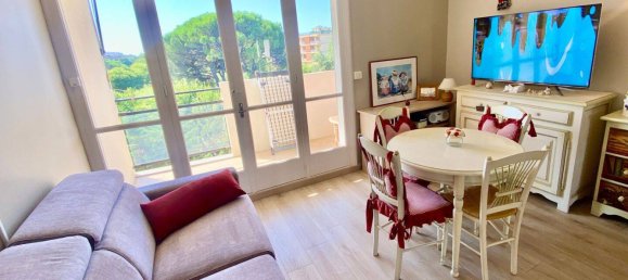 1 bedroom Apartment in Sainte-Maxime, France No. 332649 3