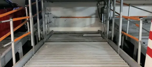  موقف سيارات في Freiburg im Breisgau, Germany رقم 33115 7