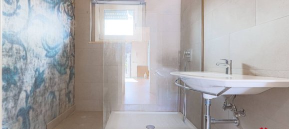 1 bedroom Apartment in Rome, Italy No. 205991 13