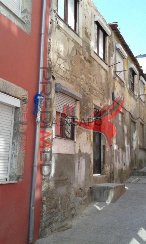 84m² Building in Quarteira, Portugal No. 201054