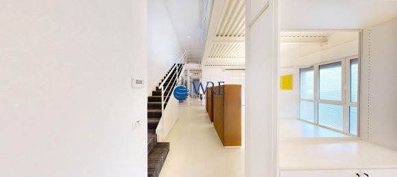 250m² Commercial property in Rome, Italy No. 288598 26