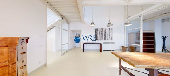 250m² Commercial property in Rome, Italy No. 288598 5