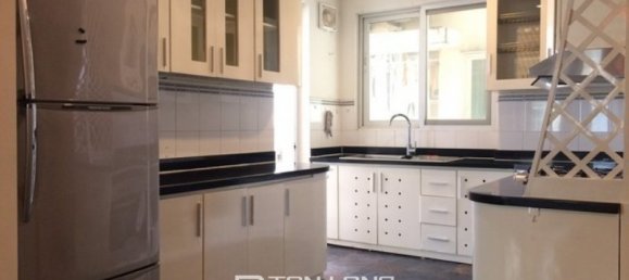 3 bedrooms Apartment in Tay Ho, Vietnam No. 1048 4