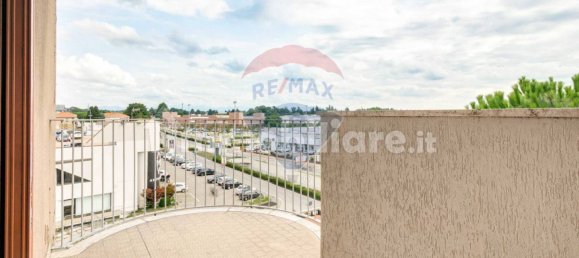Apartamento T2 em Busto Arsizio, Italy N.º 343466 21