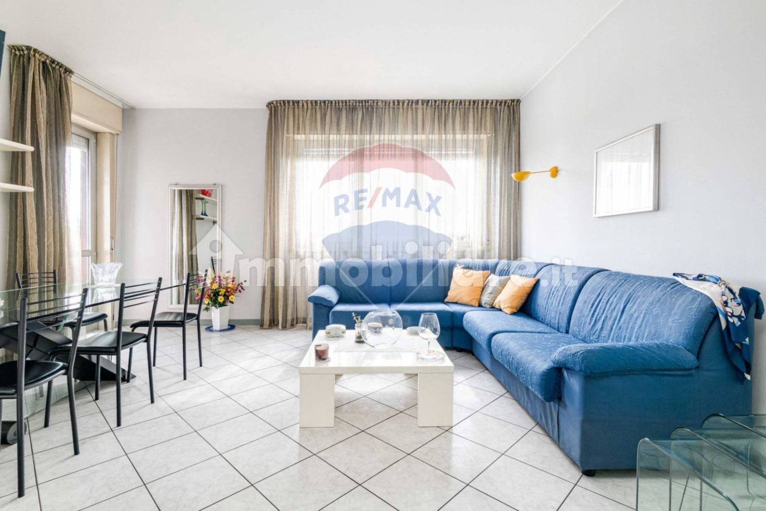 Apartamento T2 em Busto Arsizio, Italy N.º 343466