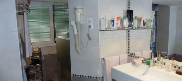 4 Schlafzimmer Haus in Chartered Community of Navarre, Spain, Nr. 37273 3