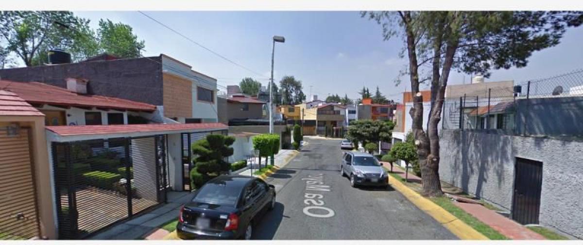 Casa de 4 dormitorios en Naucalpan de Juárez, Mexico No. 219448