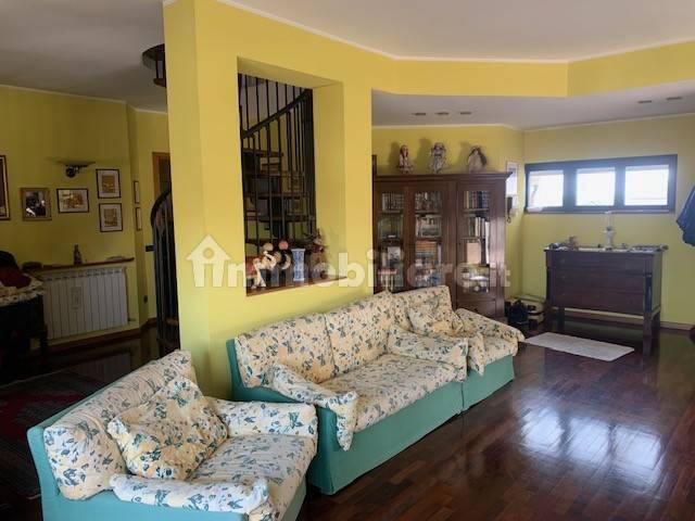 6 غرف نوم بانتهاوس في Treviglio, Italy رقم 260713