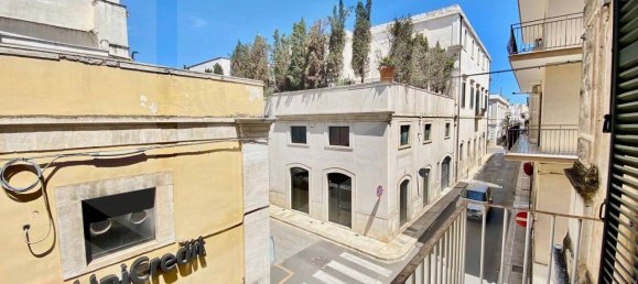 Apartamento de 4 habitaciónes en Bitonto, Italy No. 21310 10