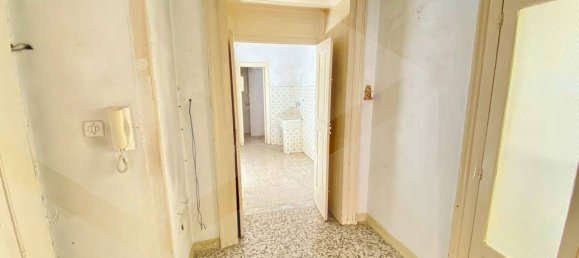 Apartamento de 4 habitaciónes en Bitonto, Italy No. 21310 27