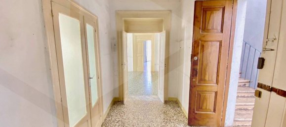 Apartamento de 4 habitaciónes en Bitonto, Italy No. 21310 6