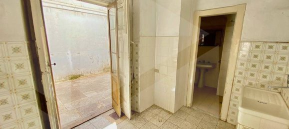 Apartamento de 4 habitaciónes en Bitonto, Italy No. 21310 26