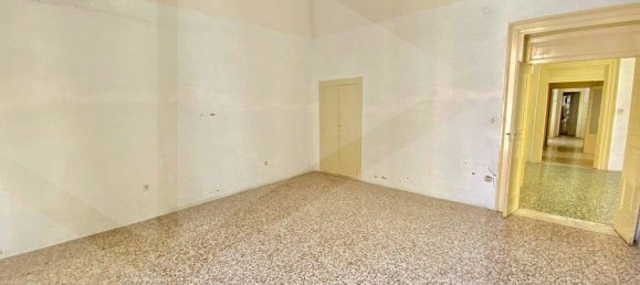 Apartamento de 4 habitaciónes en Bitonto, Italy No. 21310 13
