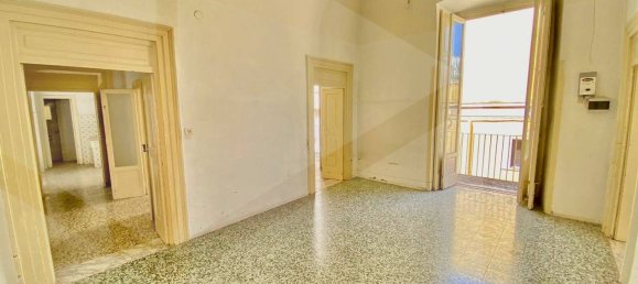 Apartamento de 4 habitaciónes en Bitonto, Italy No. 21310 17