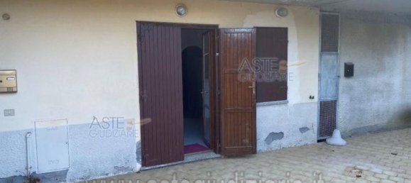 2-salle Appartement à San Vincenzo, Italy No. 41696 12