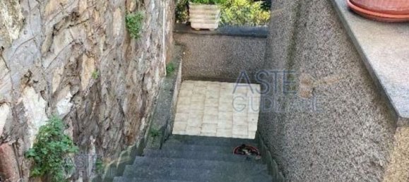 2-salle Appartement à San Vincenzo, Italy No. 41696 9