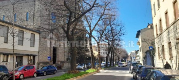 2 Schlafzimmer Wohnung in Florence, Italy, Nr. 9886 30