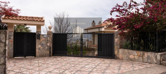 5 rooms Villa in Messina, Italy No. 59873 3