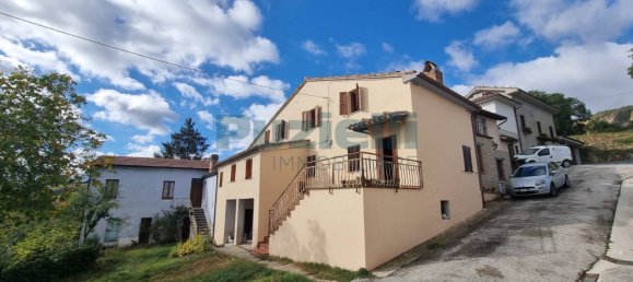 Дом с 3 спальнями в Монтефальконе Аппеннино, Италия № 152763 35