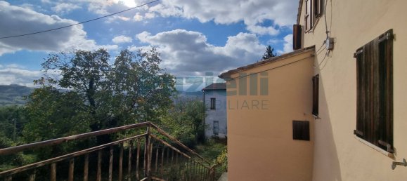 Дом с 3 спальнями в Монтефальконе Аппеннино, Италия № 152763 31