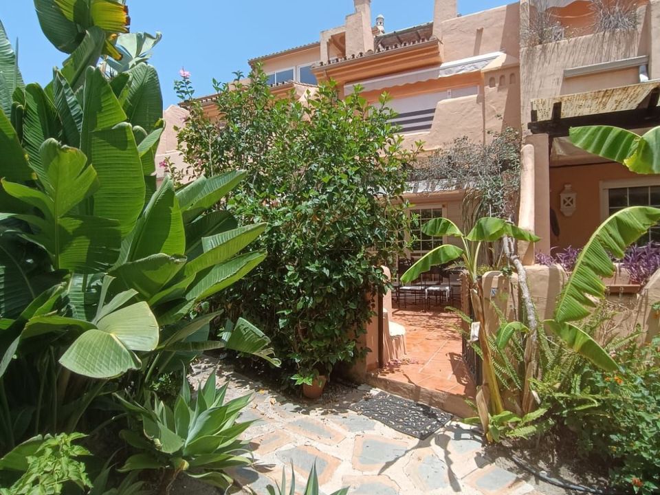 3 Schlafzimmer Stadthaus in Marbella, Spain, Nr. 183915