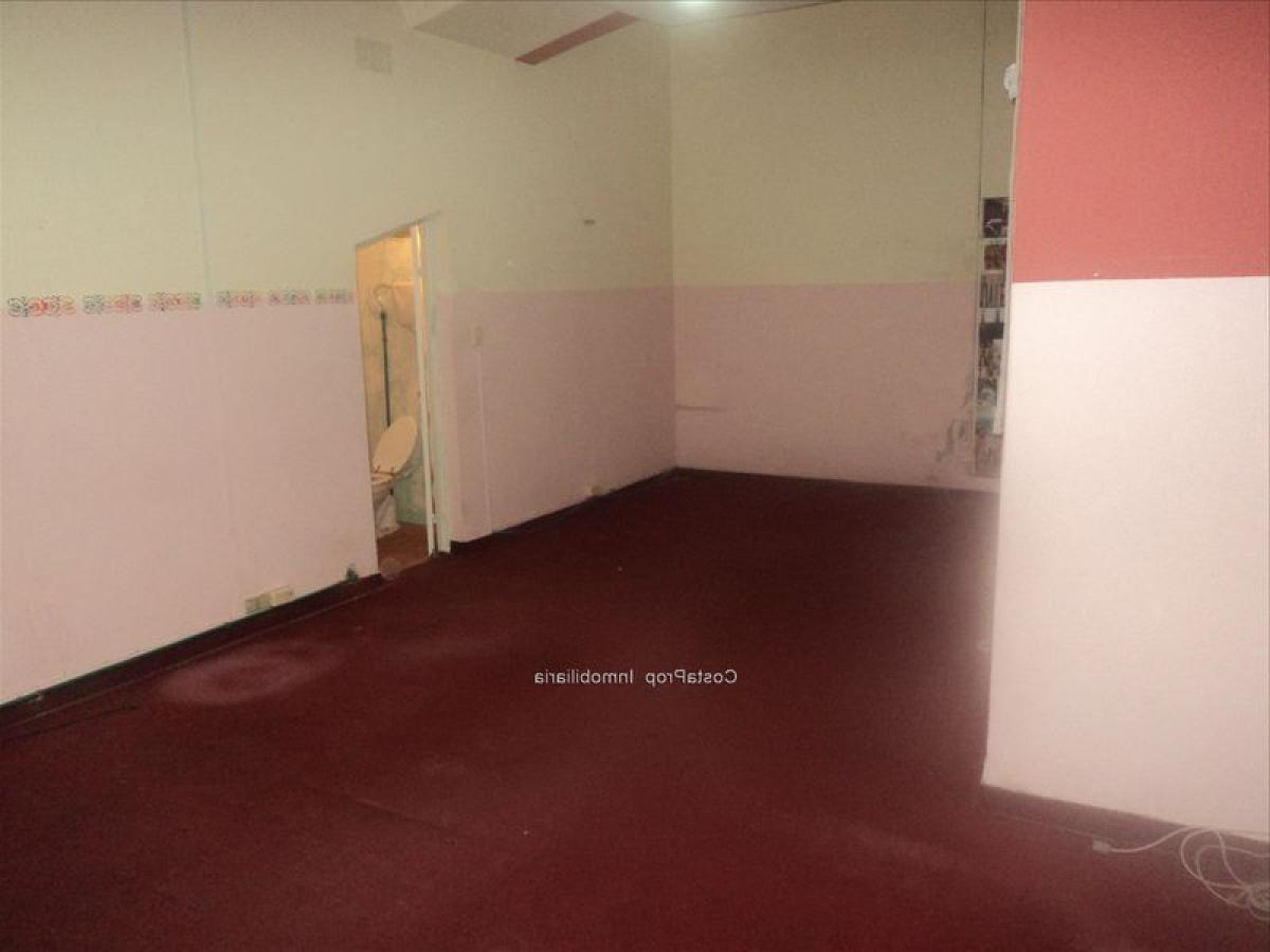 1 bedroom Commercial property in Montevideo, Uruguay No. 13170