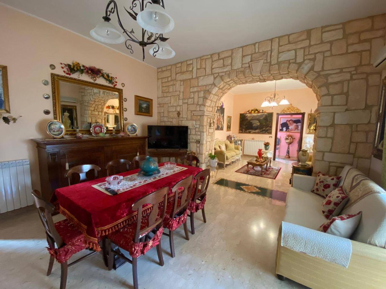 10 rooms Villa in Canicattì, Italy No. 78165