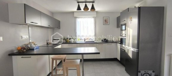 Casa de 3 dormitorios en Liffre, France No. 341033 2