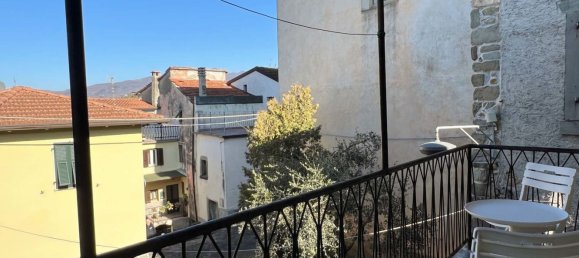 Дом с 5 комнатами в Фивиццано, Италия № 72700 2