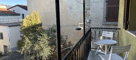 Дом с 5 комнатами в Фивиццано, Италия № 72700 12