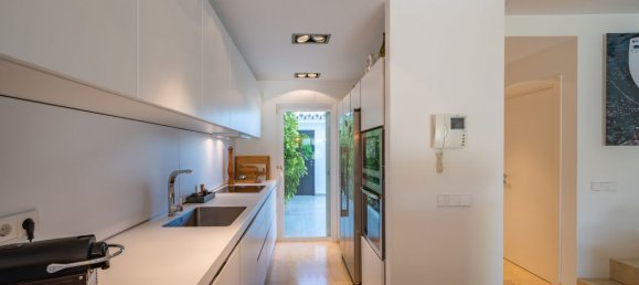 3 bedrooms Townhouse in Nueva Andalucia, Spain No. 2978 24