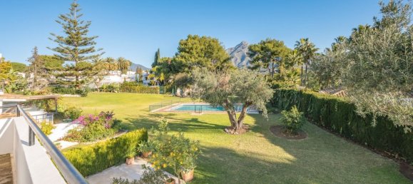 3 bedrooms Townhouse in Nueva Andalucia, Spain No. 2978 8