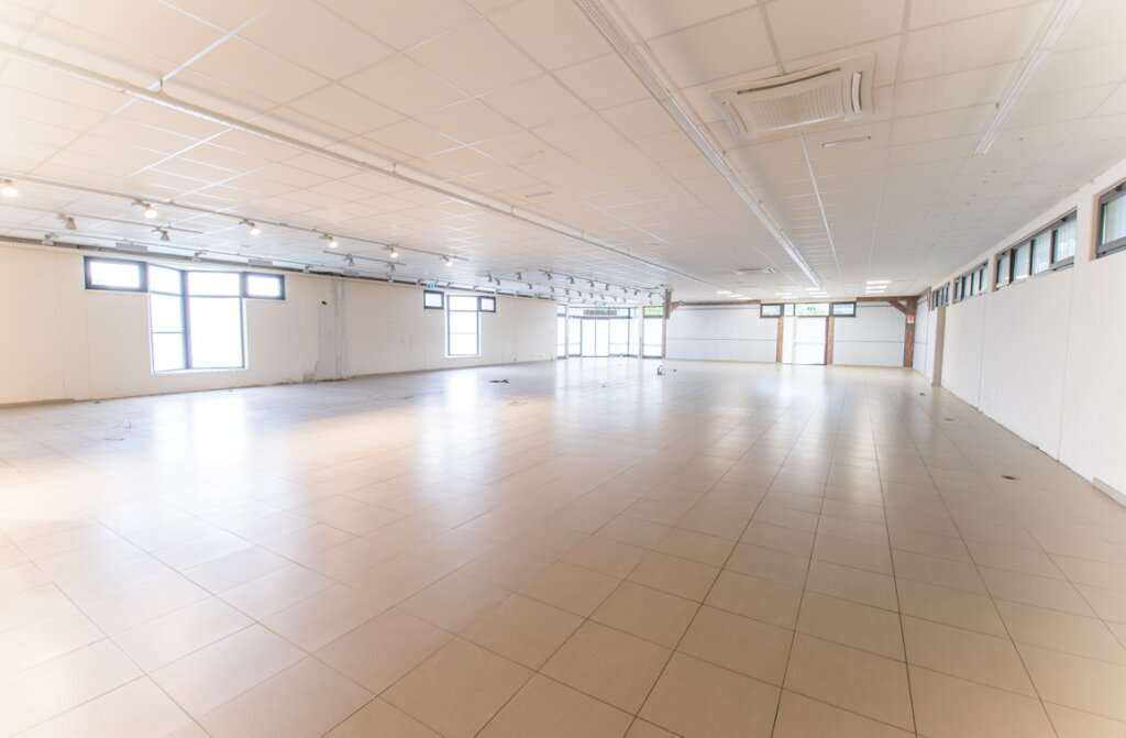 800m² Commercial property in Pols-Oberkurzheim, Austria No. 89932