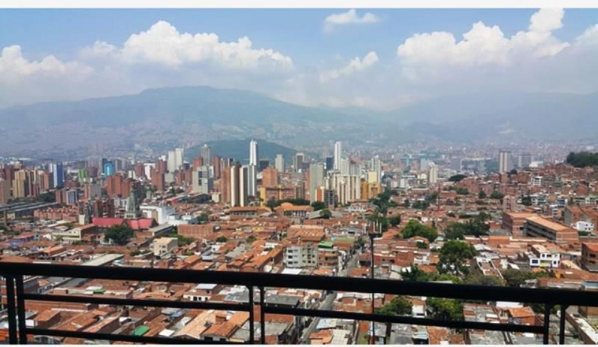 3 bedrooms Apartment in Medellin, Colombia No. 1662
