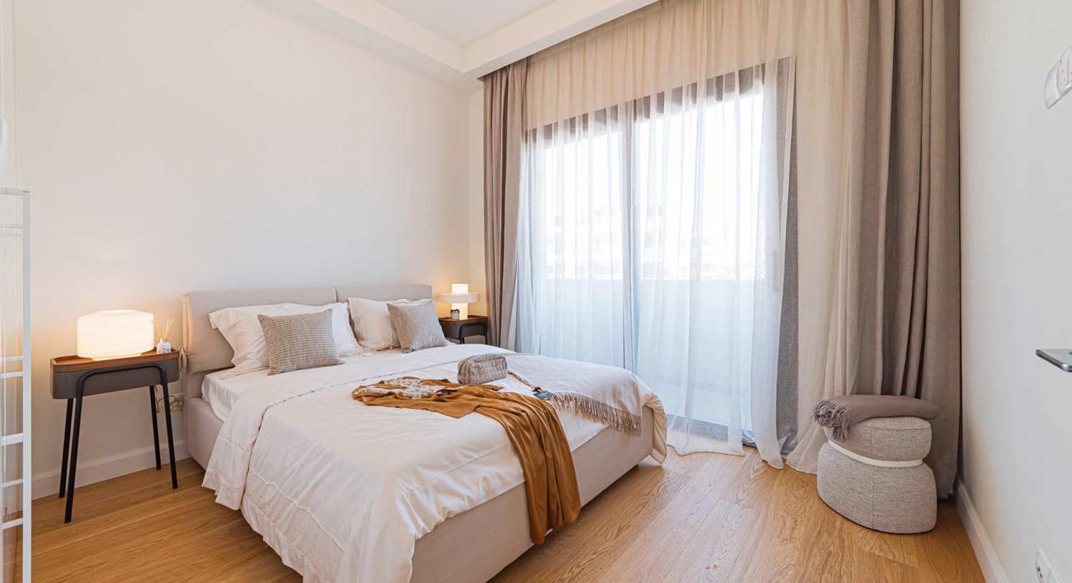 4 bedrooms Villa in Oroklini, Cyprus No. 3398