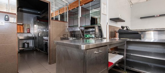 131m² Commercial property in Vila Franca de Xira, Portugal No. 162696 16