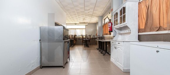 131m² Commercial property in Vila Franca de Xira, Portugal No. 162696 14