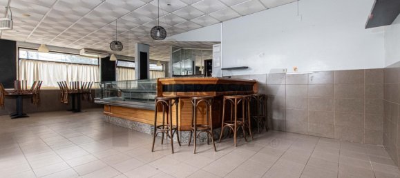 131m² Commercial property in Vila Franca de Xira, Portugal No. 162696 8