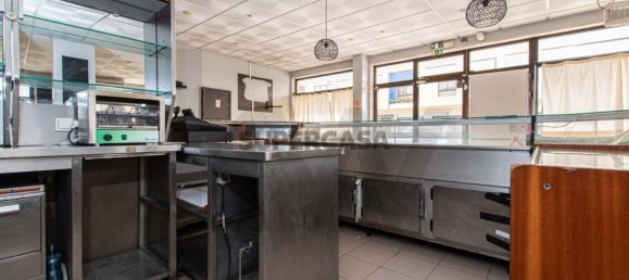 131m² Commercial property in Vila Franca de Xira, Portugal No. 162696 15