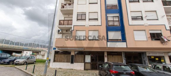 131m² Commercial property in Vila Franca de Xira, Portugal No. 162696 2